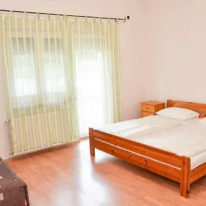 Hotel apartamentowy Gabor Aron Apartman